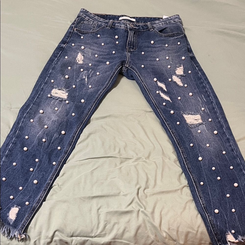 Distressed Blue Pearl-Embellished Women Jeans